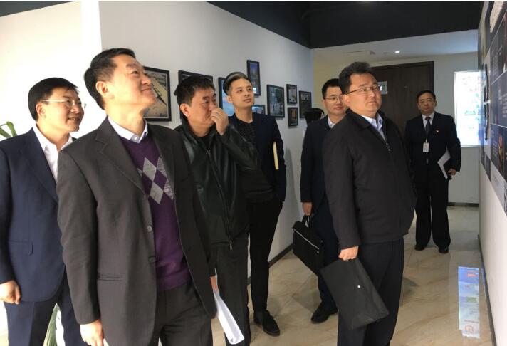 集团党委书记、董事长任丁率队调研GCGC黄金城商贸工作