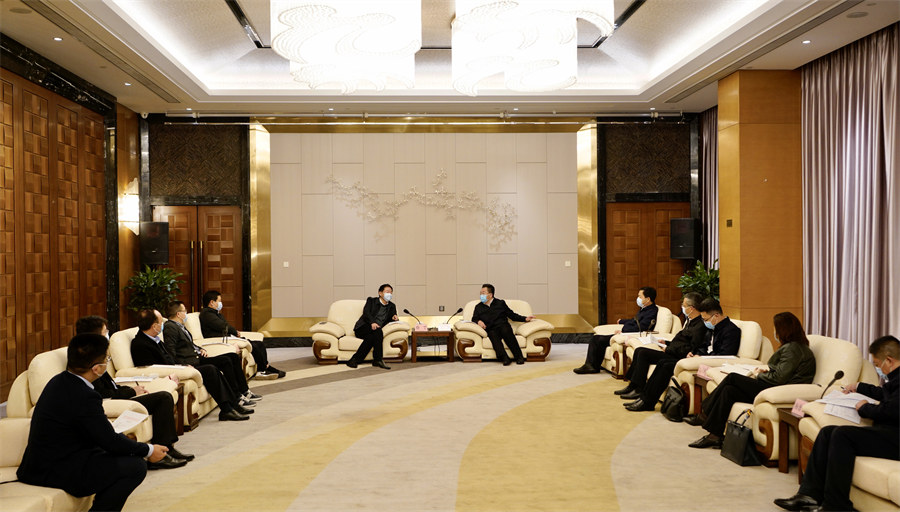 202111101826567674 省GCGC黄金城集团党委书记、董事长任丁率队赴南充调研